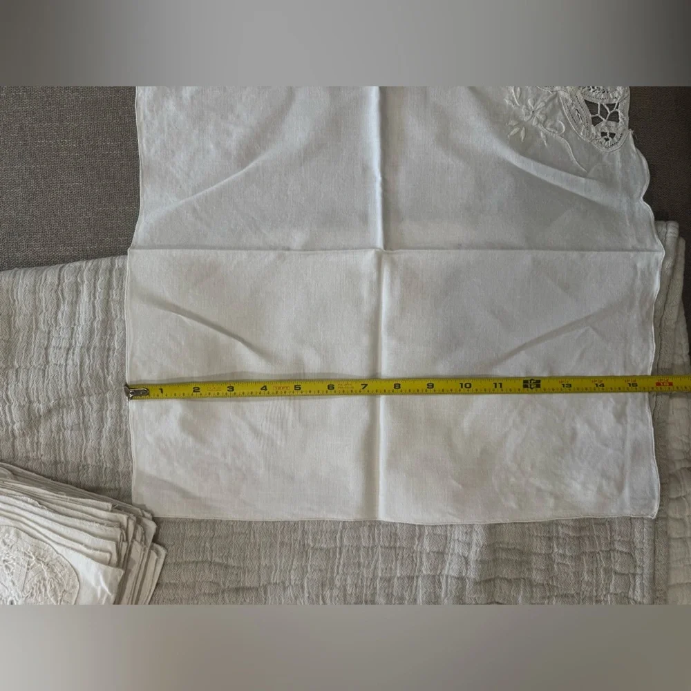 Vintage Elegant‎ White Embroidered Napkins